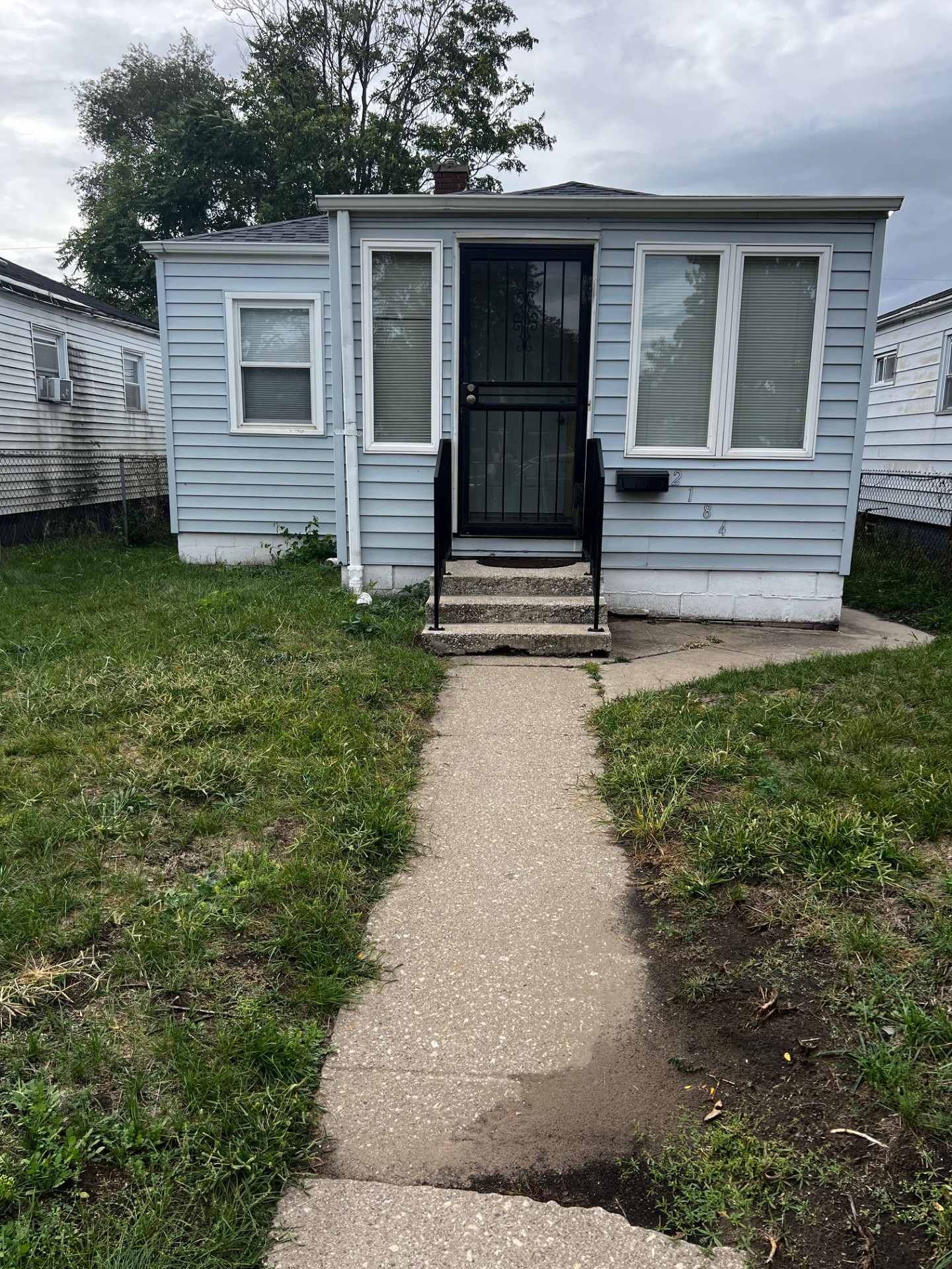 Property main image
