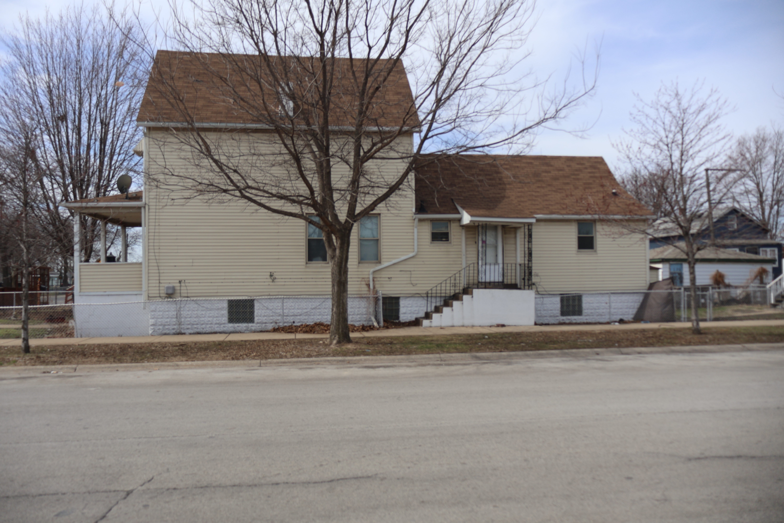 Property thumbnail image